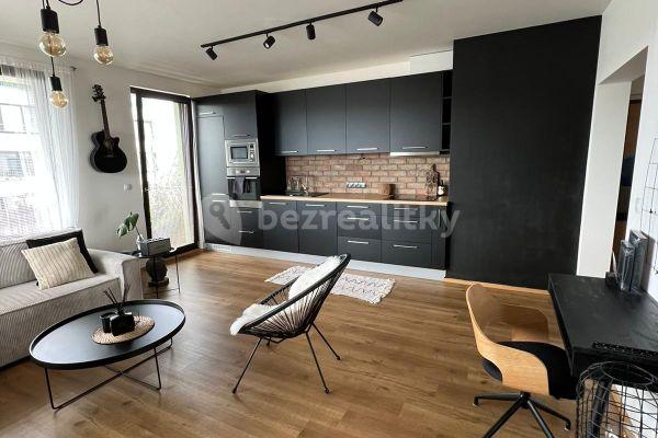 1 bedroom with open-plan kitchen flat to rent, 58 m², Sousedíkova, Hlavní město Praha