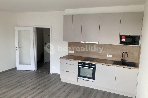 Studio flat to rent, 34 m², Sedlářova, Hlavní město Praha