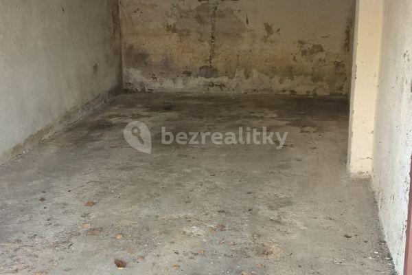 garage to rent, 23 m², V Domcích, Hlavní město Praha