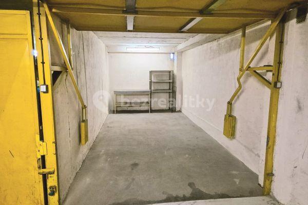 garage for sale, 18 m², Navigátorů, Hlavní město Praha