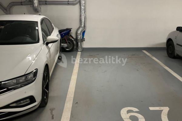 garage to rent, 14 m², Svatošových, Hlavní město Praha