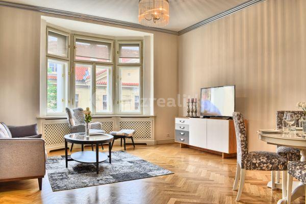 3 bedroom flat to rent, 100 m², U Milosrdných, Praha