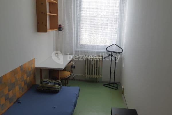 4 bedroom flat to rent, 95 m², Matúškova, Praha