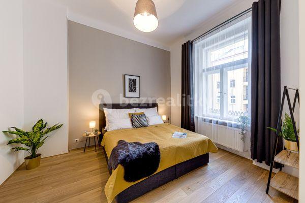 2 bedroom flat to rent, 61 m², Kaizlovy sady, Praha