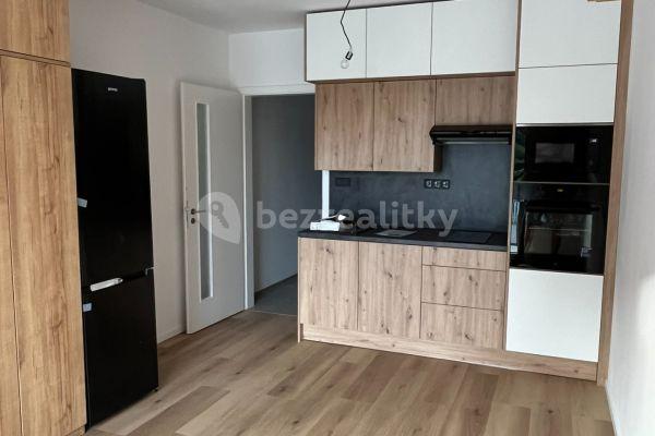 Studio flat to rent, 32 m², Milánská, Praha