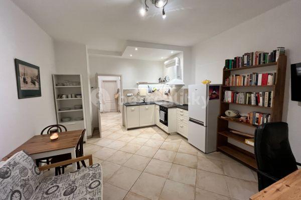1 bedroom with open-plan kitchen flat to rent, 45 m², Na Petynce, Hlavní město Praha
