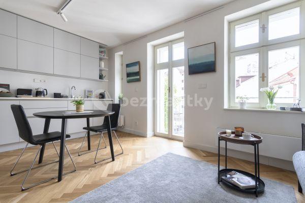 1 bedroom with open-plan kitchen flat to rent, 47 m², Bořivojova, Praha