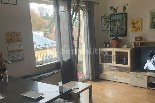 Studio flat for sale, 30 m², Pellicova, Brno