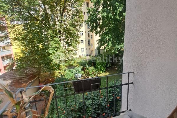 5 bedroom flat for sale, 169 m², Sudoměřská, Praha