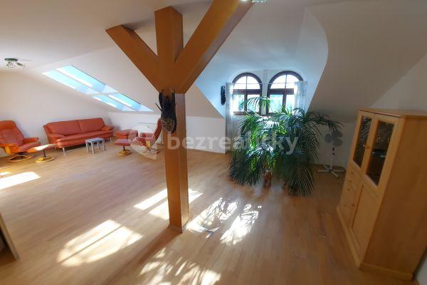 4 bedroom flat for sale, 149 m², Moravská, Karlovy Vary, Karlovarský Region