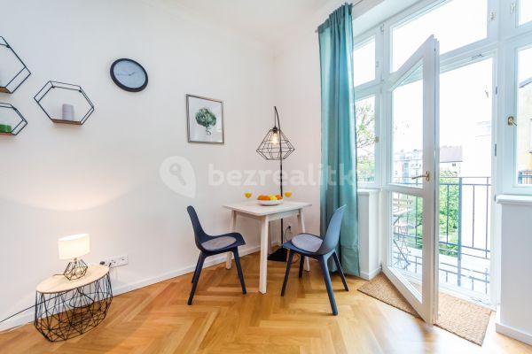 Studio flat to rent, 29 m², Slavíkova, Praha