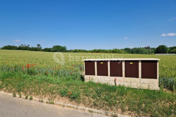 plot for sale, 1,087 m², Chýnice