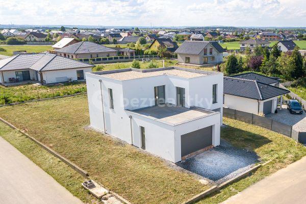 house for sale, 218 m², V Kukli, 