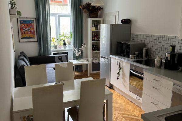 1 bedroom with open-plan kitchen flat to rent, 43 m², Čajkovského, Hlavní město Praha