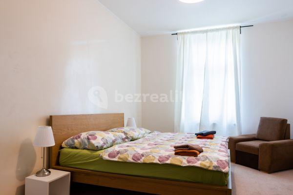 2 bedroom flat to rent, 79 m², Polská, Praha