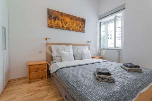 2 bedroom flat to rent, 50 m², U Obecního dvora, Praha