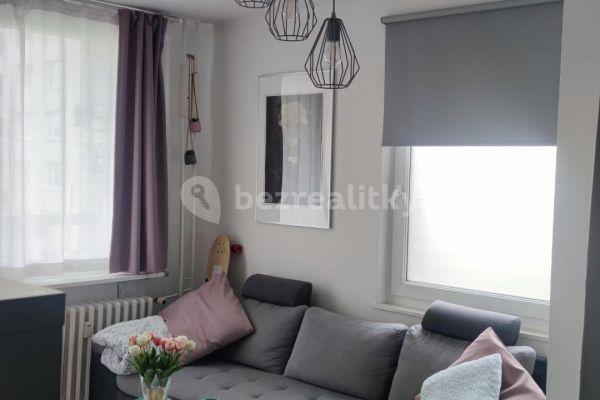 1 bedroom flat to rent, 33 m², Ronešova, Praha