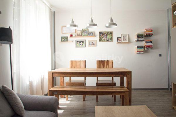 2 bedroom with open-plan kitchen flat to rent, 66 m², Náchodská, Praha