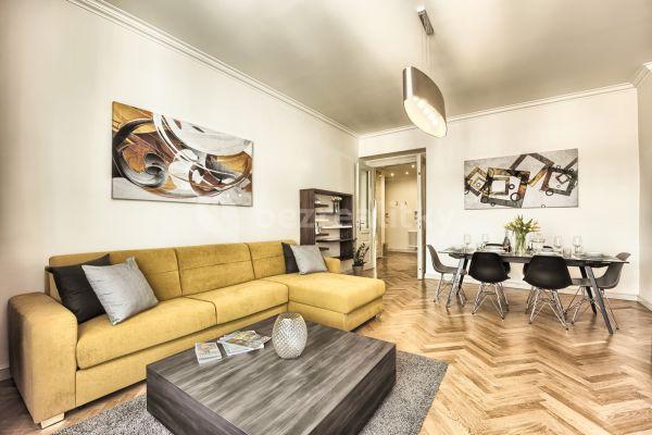 3 bedroom flat to rent, 100 m², U Milosrdných, Praha