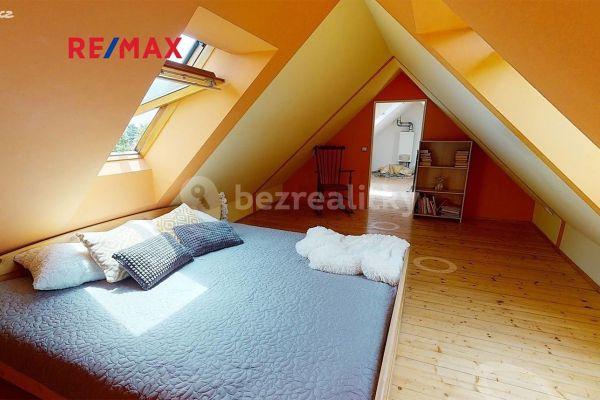 4 bedroom with open-plan kitchen flat to rent, 150 m², Brněnská, Modřice