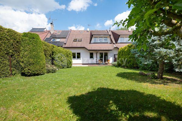 house for sale, 214 m², Jarní, Hostivice