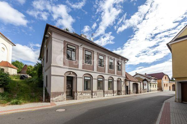 house for sale, 170 m², Hrubínova, 