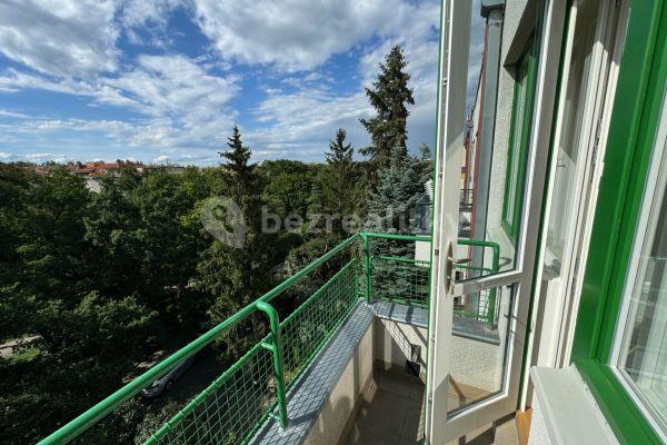 1 bedroom with open-plan kitchen flat to rent, 40 m², Družstevní ochoz, Praha