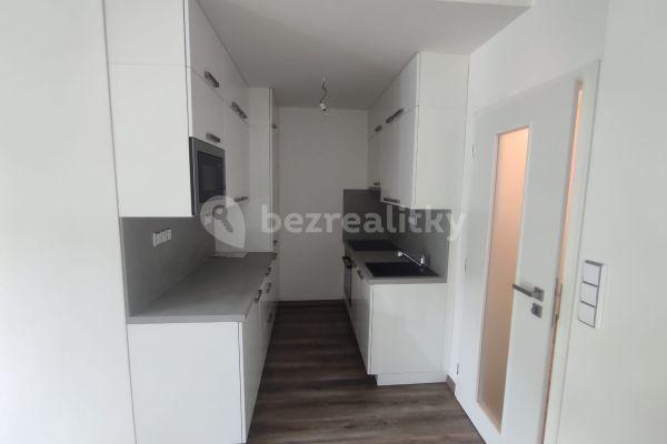 3 bedroom with open-plan kitchen flat for sale, 80 m², Přecechtělova, Hlavní město Praha