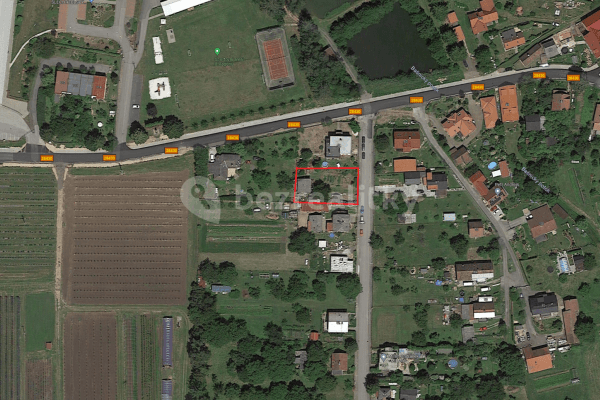 plot for sale, 800 m², Chodovice