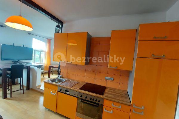 3 bedroom with open-plan kitchen flat for sale, 112 m², Západní, Karlovy Vary