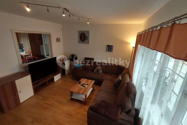 5 bedroom flat to rent, 180 m², Jihovýchodní IV, Praha