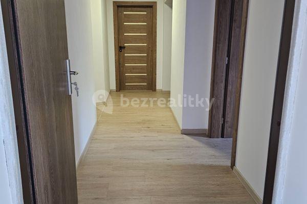 2 bedroom with open-plan kitchen flat to rent, 75 m², Kolmá, Olomouc