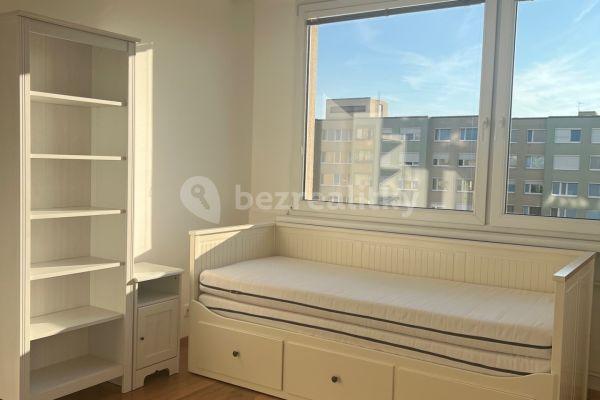 1 bedroom with open-plan kitchen flat to rent, 45 m², Markušova, Praha