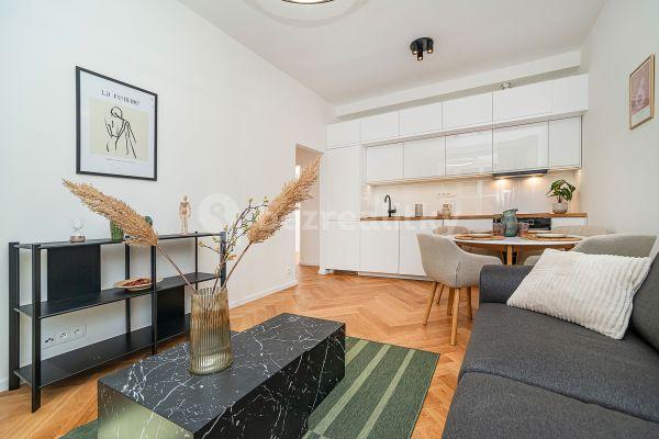 1 bedroom with open-plan kitchen flat for sale, 43 m², Kodaňská, Praha