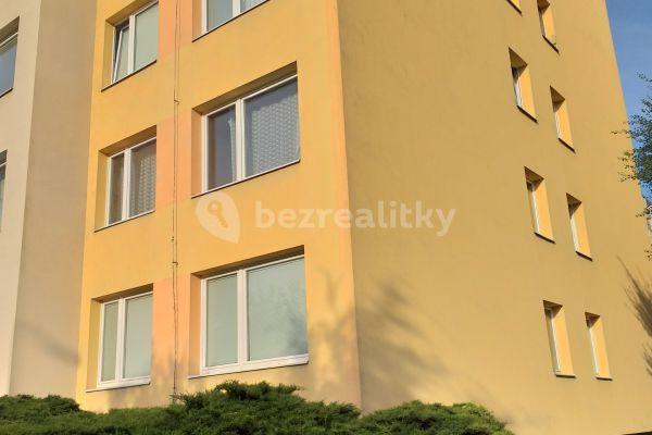 1 bedroom with open-plan kitchen flat for sale, 45 m², Laudova, Praha