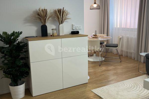 2 bedroom with open-plan kitchen flat for sale, 68 m², Zelenohorská, Praha