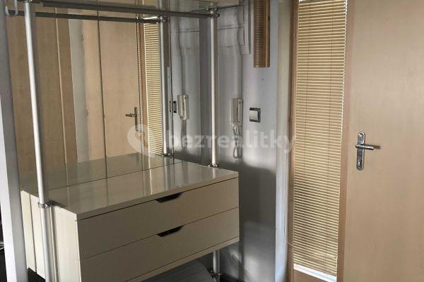 3 bedroom with open-plan kitchen flat for sale, 128 m², U Soudu, Ostrava