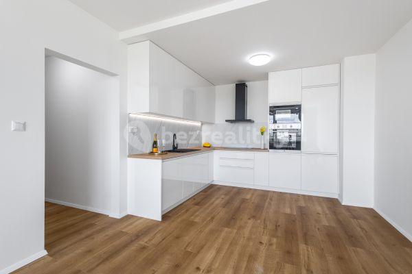 2 bedroom with open-plan kitchen flat for sale, 69 m², Hasova, Hlavní město Praha