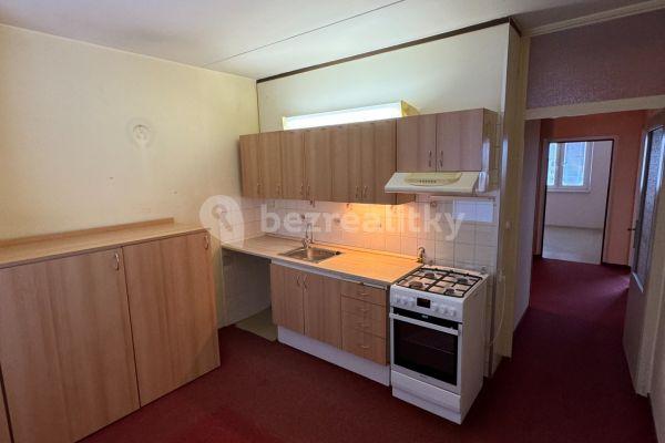 3 bedroom flat for sale, 68 m², Na Borku, Jirkov