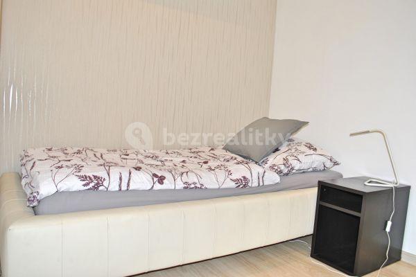 Studio flat to rent, 0 m², Pekařská, Brno