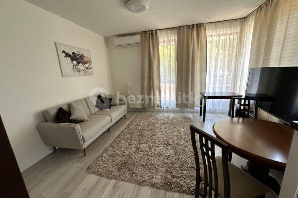 3 bedroom flat for sale, 91 m², Slávičie údolie, Bratislava