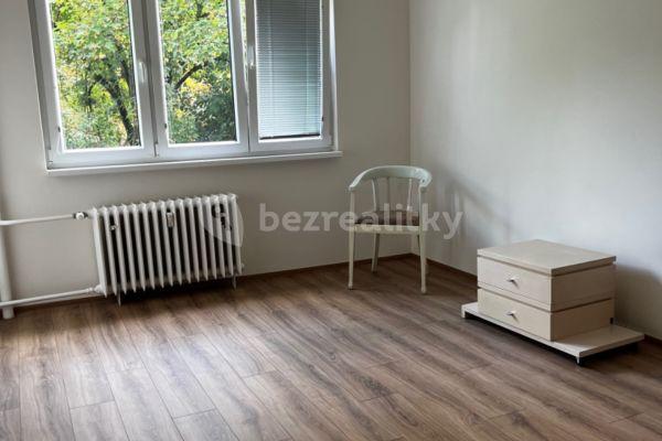 3 bedroom flat for sale, 70 m², Práčská, Praha