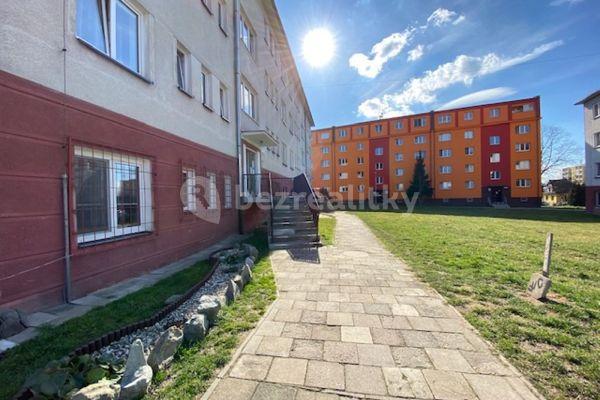 3 bedroom flat to rent, 72 m², Stavbařů, 