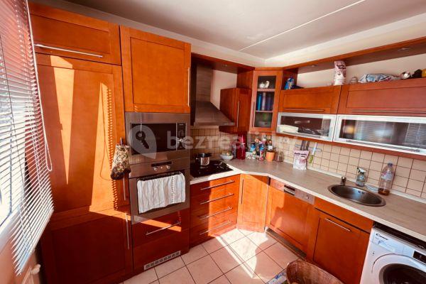 3 bedroom flat for sale, 72 m², Kaznejovska, Plzeň