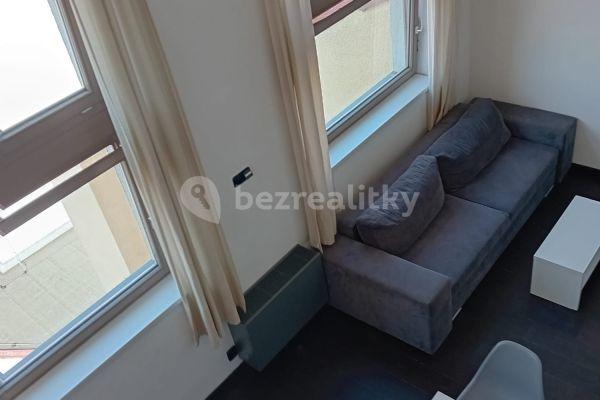 1 bedroom flat to rent, 62 m², Křižíkova a, Praha