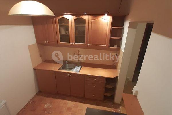 2 bedroom flat to rent, 44 m², Na Rybníčkách, Pardubice