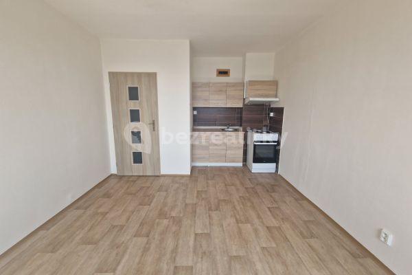 Studio flat to rent, 24 m², Sociální péče, Ústí nad Labem, Ústecký Region