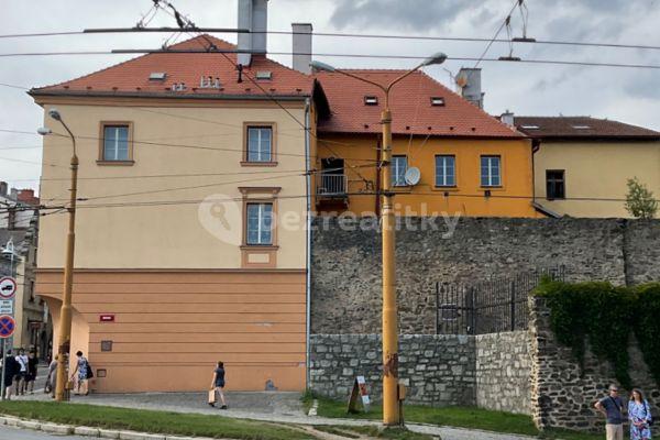 2 bedroom with open-plan kitchen flat to rent, 86 m², Znojemská, Jihlava, Vysočina Region