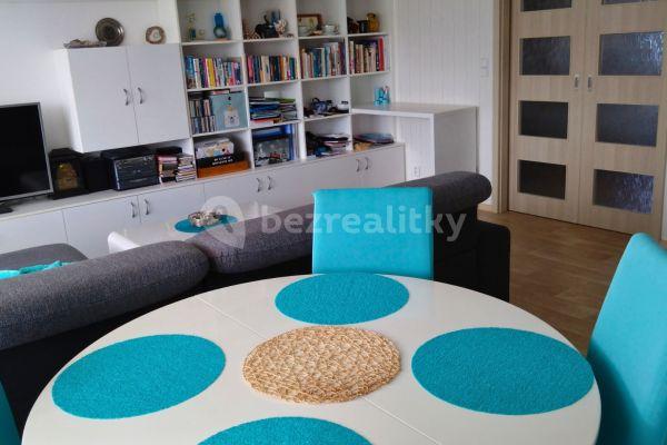 3 bedroom with open-plan kitchen flat for sale, 98 m², Lýskova, Praha