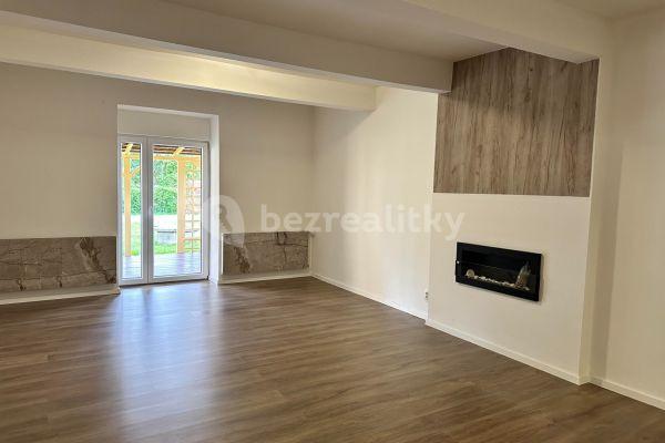 2 bedroom with open-plan kitchen flat for sale, 85 m², Na Ovčíně, Beroun